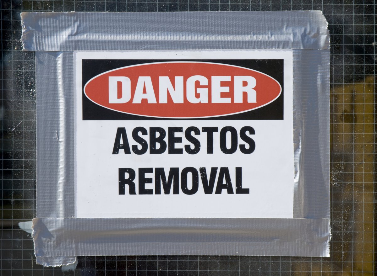 Asbestos removal danger sign