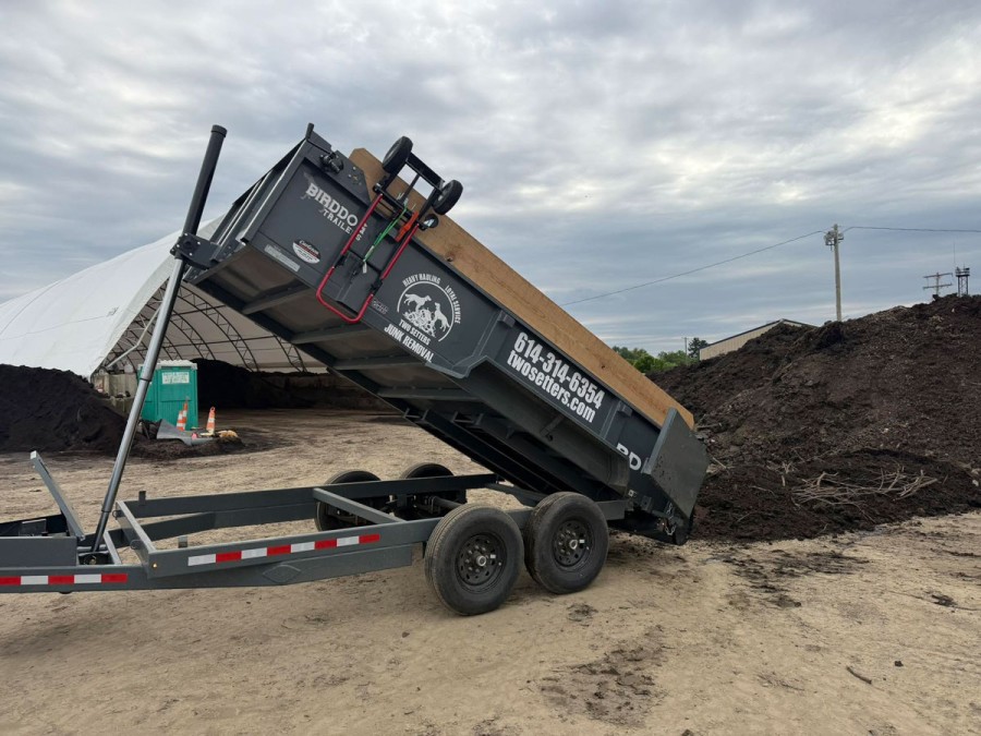 Two Setters Junk Removal, LLC photo