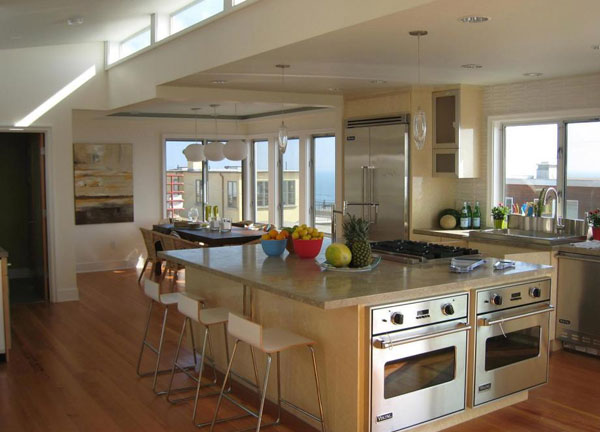 open floor space makes it easy to maneuver kitchen