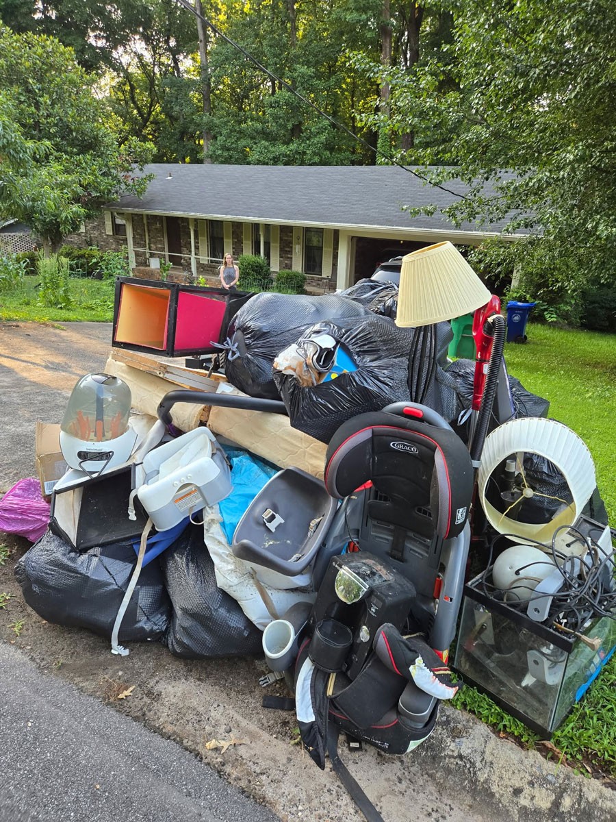 SS Pro Junk Removal photo