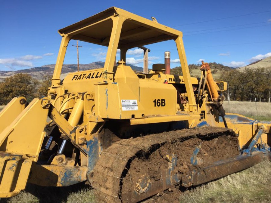 Daniel Excavating LLC