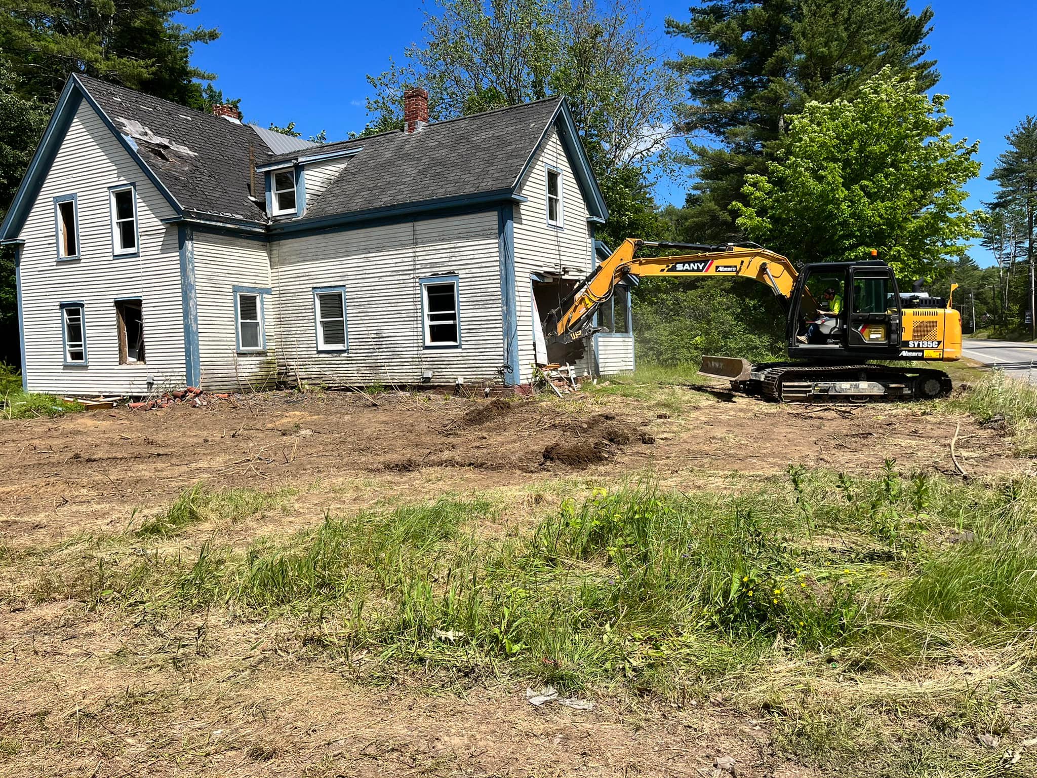 NH Earthworks LLC photo