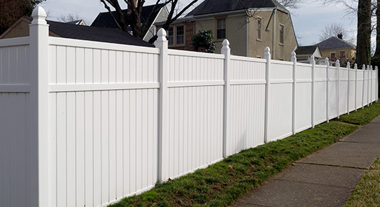 vinyl fence replacement