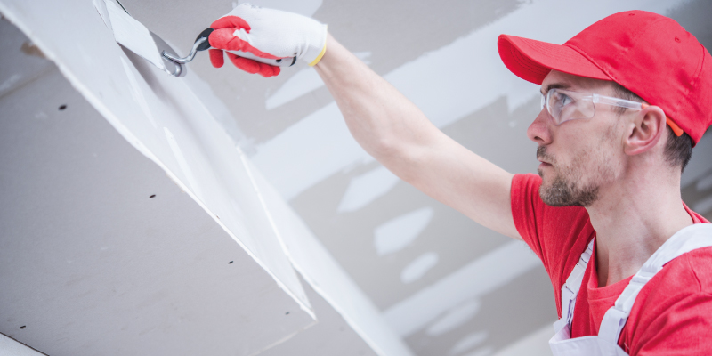 contractor drywalling basement